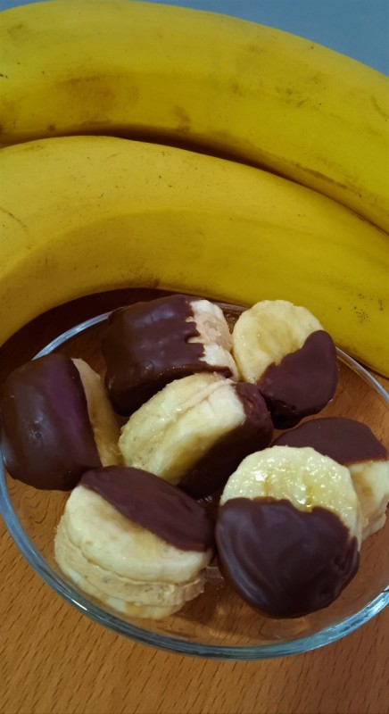 Чоколадирани банана залчиња