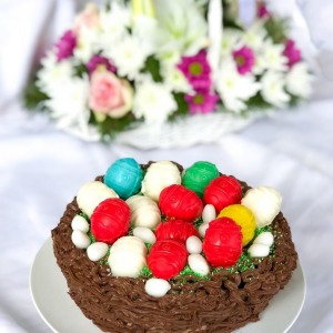 Торта „Гнездо со јајца“