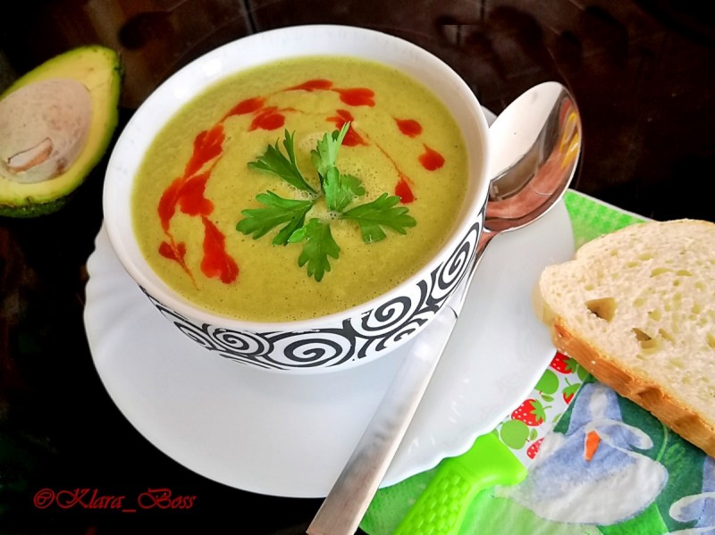 Зелена супа во Мултифреш 