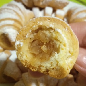 Ровки колачиња (со фил од пржени јаболка)