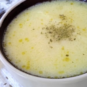 Кремаста освежувачка манџа (со ким, павлака и лимон)