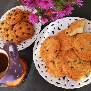 Суви колачи со таан или путер од кикиритки 