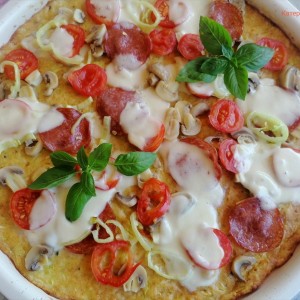 Пица со основа од тиквичка